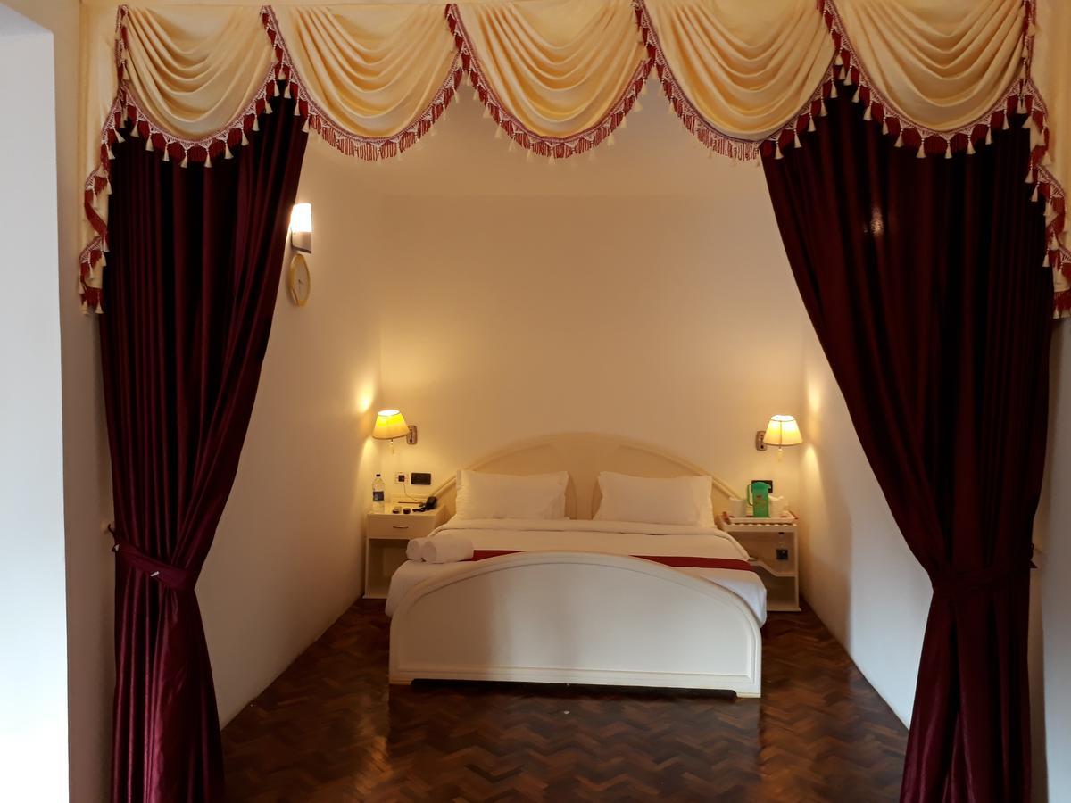 Hôtel Golden Green à Munnar Extérieur photo