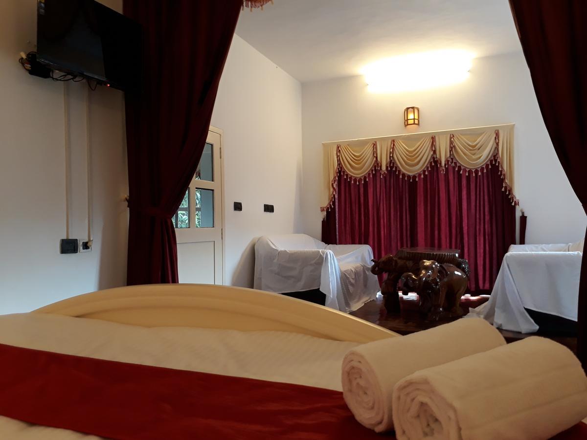 Hôtel Golden Green à Munnar Extérieur photo